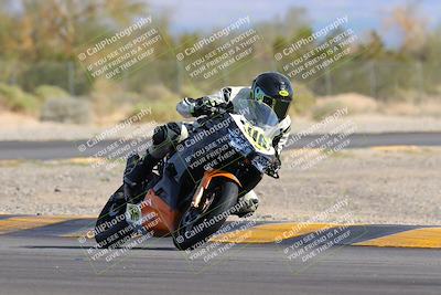 media/Nov-05-2022-SoCal Trackdays (Sat) [[f8d9b725ab]]/Turn 2 (1120am)/